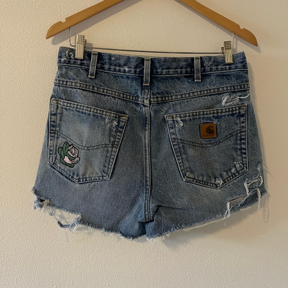 Carhartt Distressed Cutoff Denim Short Relaxed Embroidered Rose Patch-33